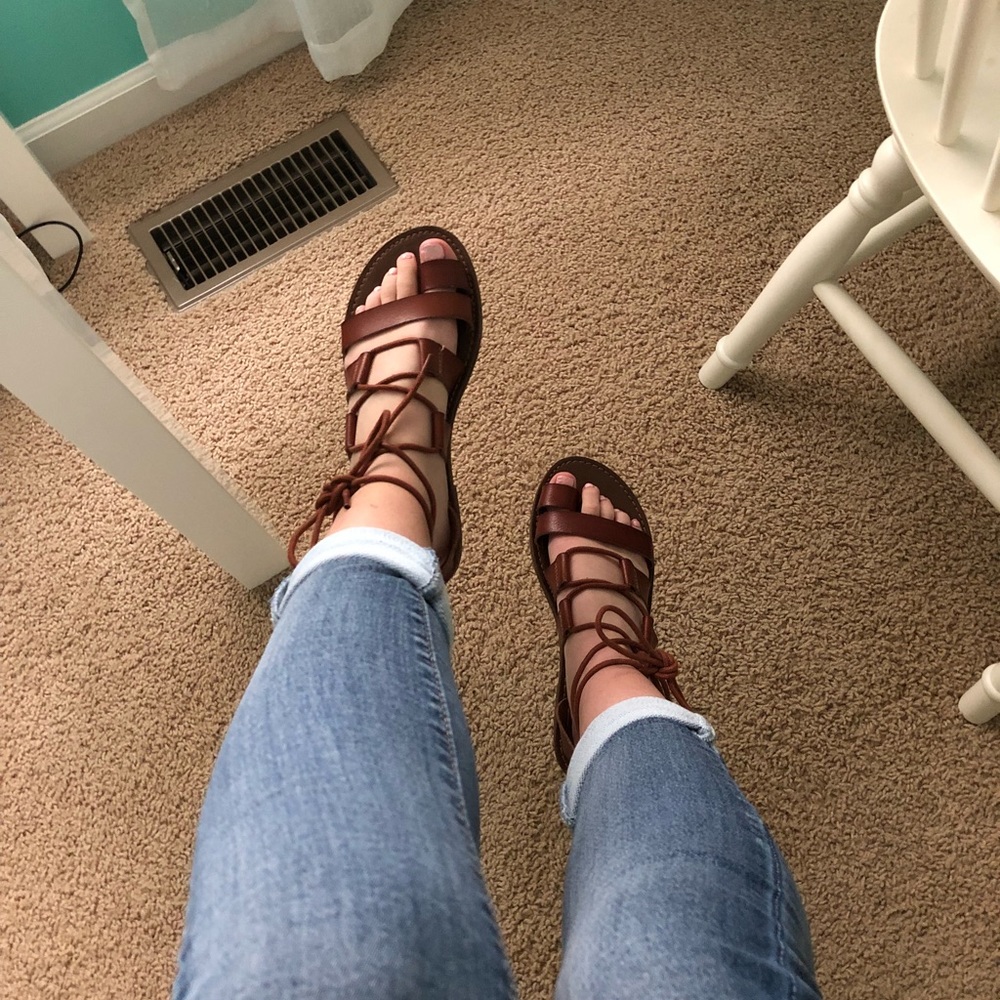 ‼️WORN ONCE LACE UP GLADIATOR SANDALS‼️